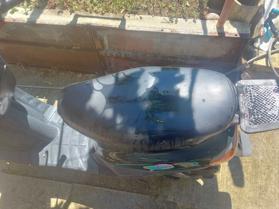 Скутер Piaggio zip 50cc