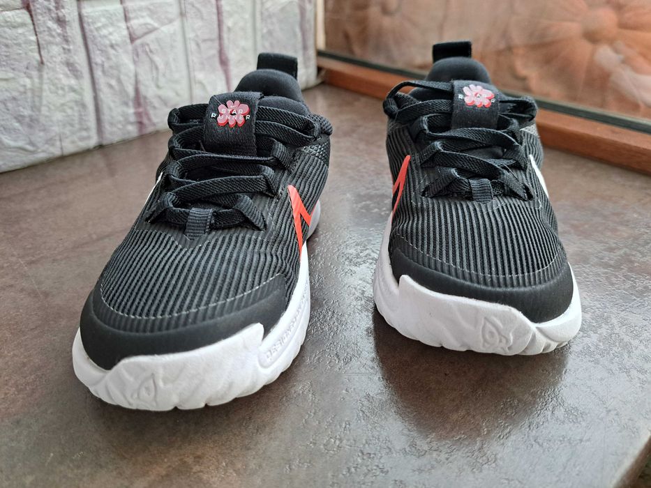 детски маратонки за момиче кецове,спортни обувки Nike,найк,номер 25