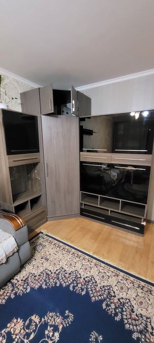 Продам срочно б/у мебель для гостиной