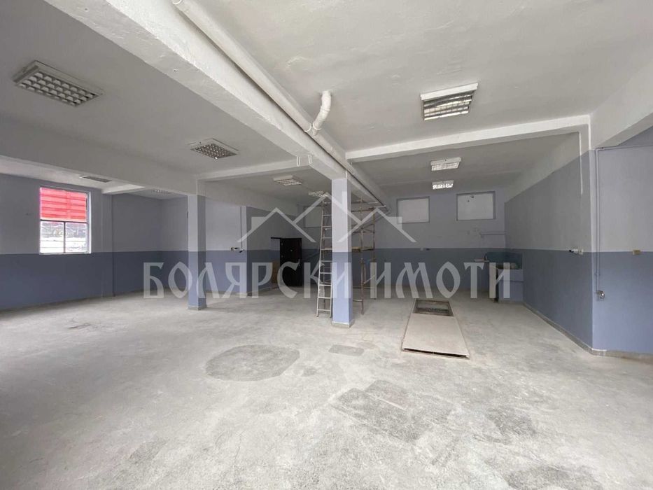 Автосервиз в Промишлена зона