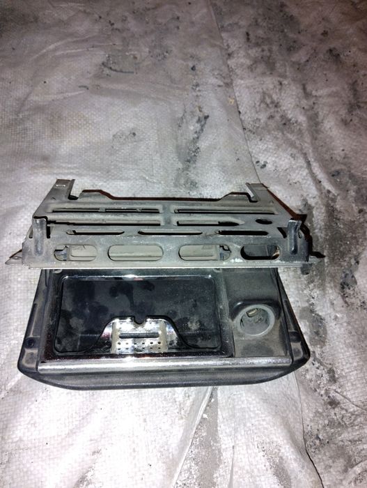 Пепельница мерс 190 продам