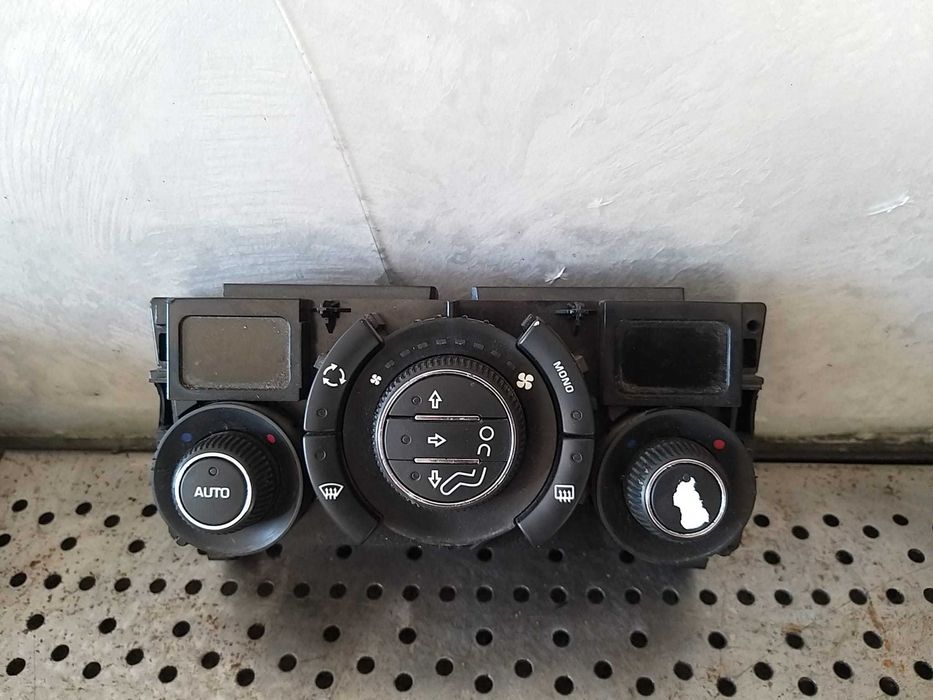 Panou comanda clima ac peugeot 308 1 4a 4c 96850724xt00