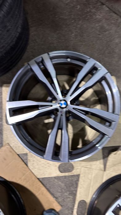 Jante aliaj cu senzori TPMS pentru BMW X7