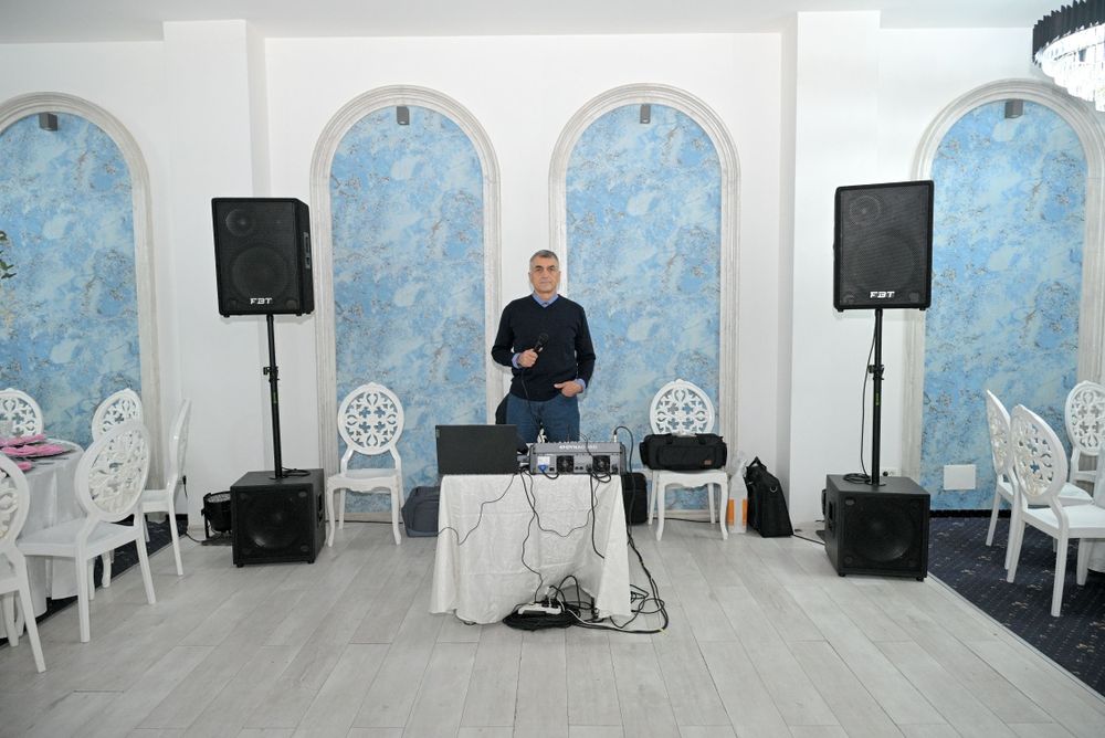 DJ botez 1000 RON cameraman nunta fotograf cununie cabina foto fum dan