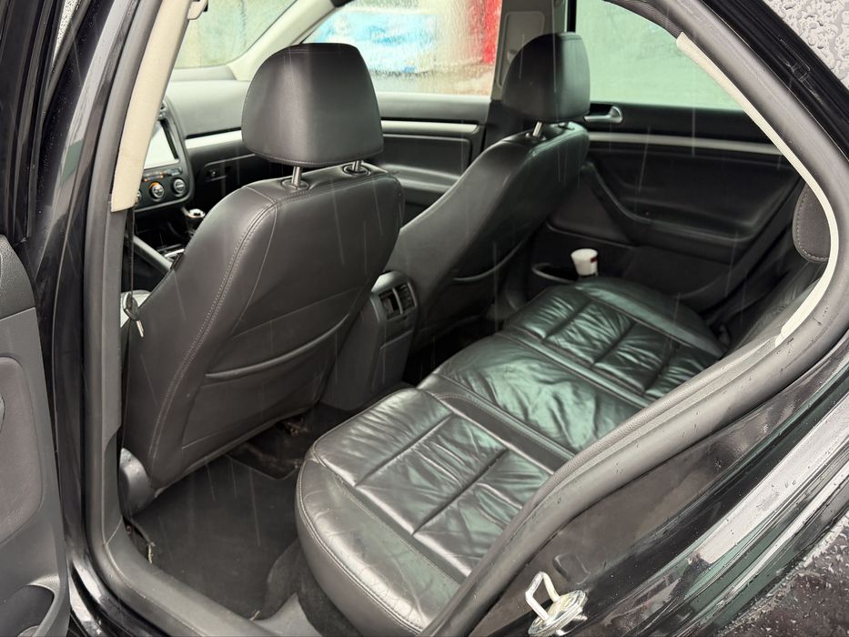 Volkswagen Jetta 2.0 FSI 150cp 2008 Trapa Interior Piele Navigatie ful