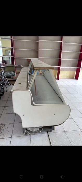 Холодильник қызыл