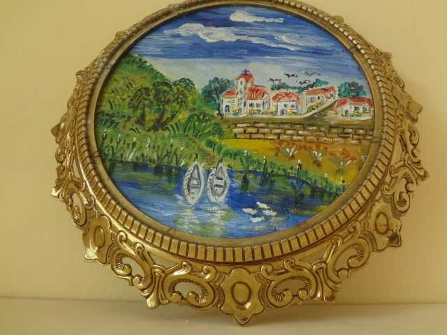 Овална картина с бронзова рамка