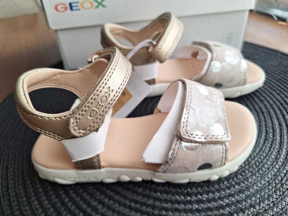 Сандали - чисто нови - Biomecanics и Geox, н. 25