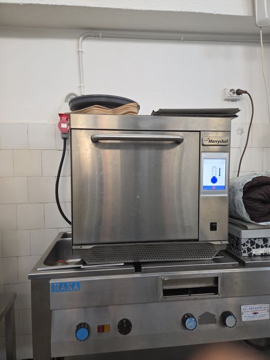 Bazin de fierbere ,marmita utilaje carmangerie .macelarie