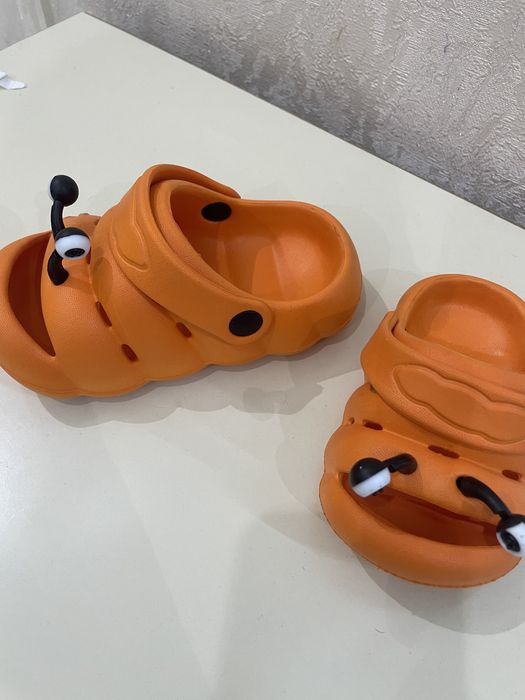 Bolalarimiz uchun 18/25razmerlargacha bor