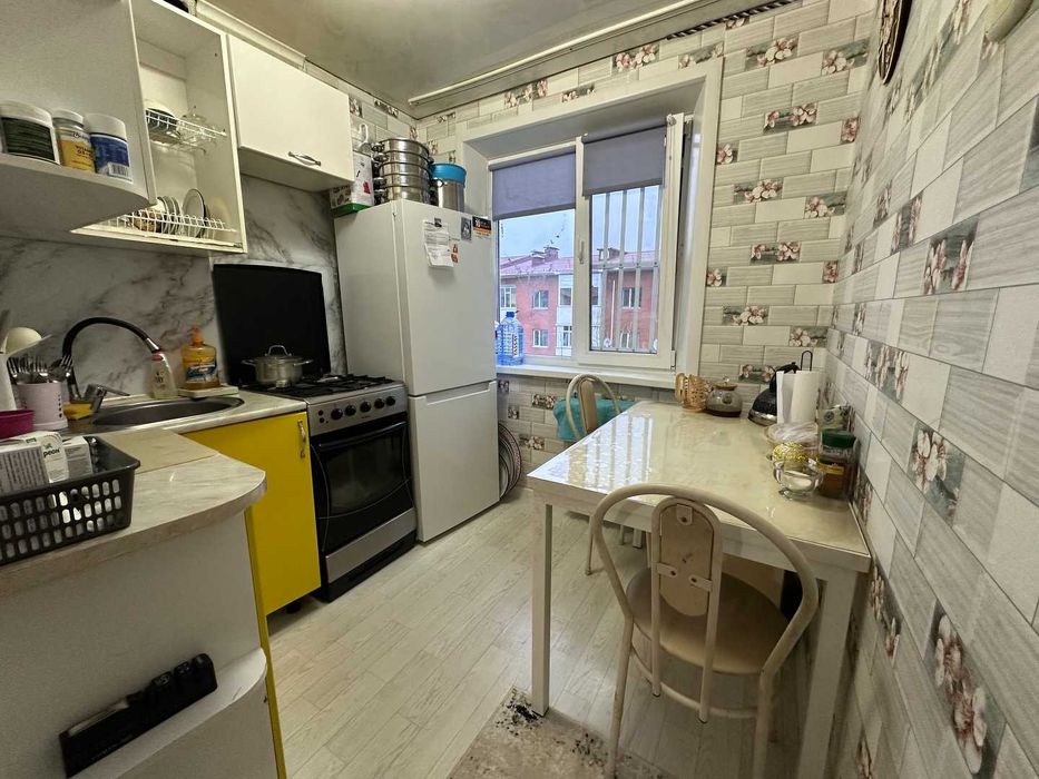 Продам 2-х комнатную квартиру в районе КСК