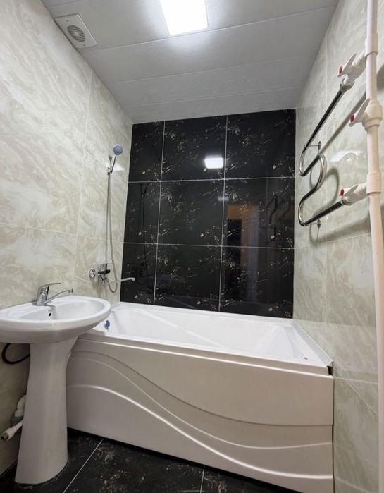 Продается 1в2/3/4 на м-ве Авиасозлар-3 (Ориентир Ресторан Парвоз)