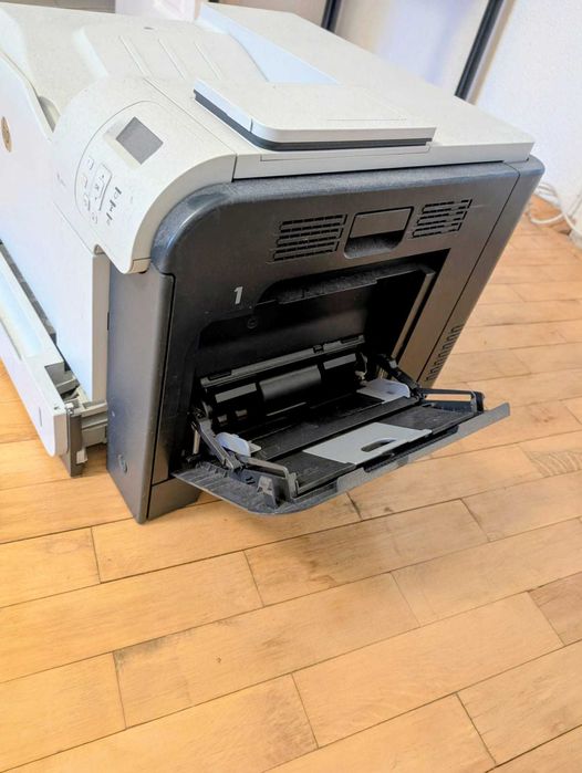 Imprimantă laser color HP LaserJet 500 M551 – A4