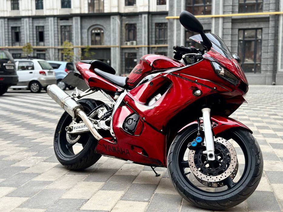 Sportbike Yamaha R6 2002 ideal moto