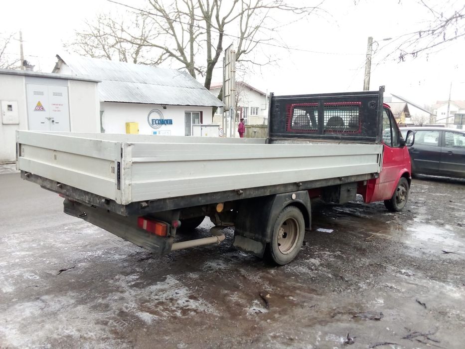 Remorca Ford Transit