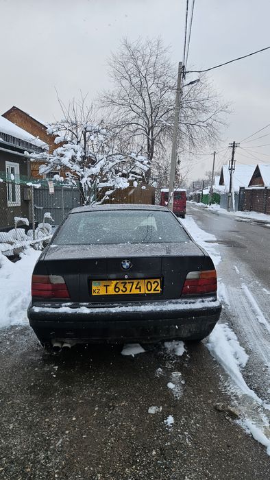 Продам БМВ е36 седан СРОЧНО!
