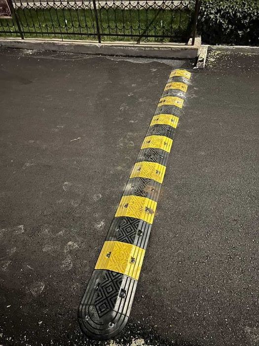 Лежачий полицейский