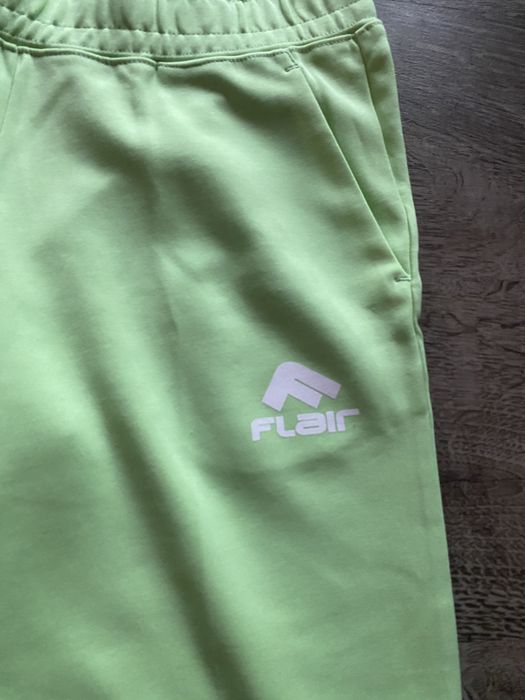 Ангунг Flair