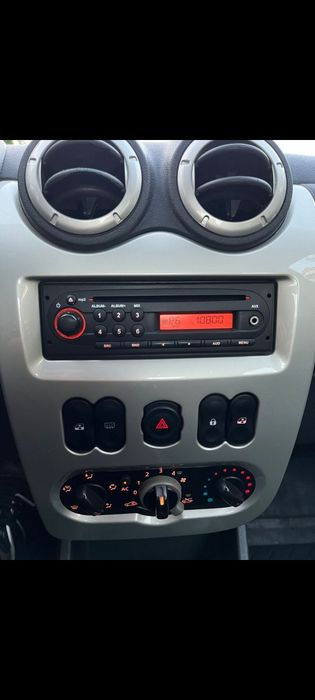Dacia Logan ° An 2012 ° FaceLiFT ° 1.2 + GPL