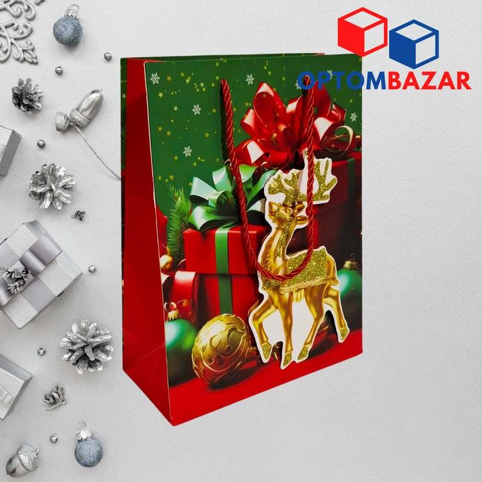 Yangi yil sovg'asi uchun kiyik rasmli, 18x24x8.5 sm qog'oz paket.