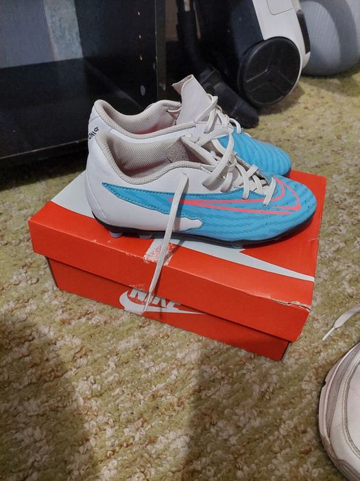 Ботонки найк 35.5