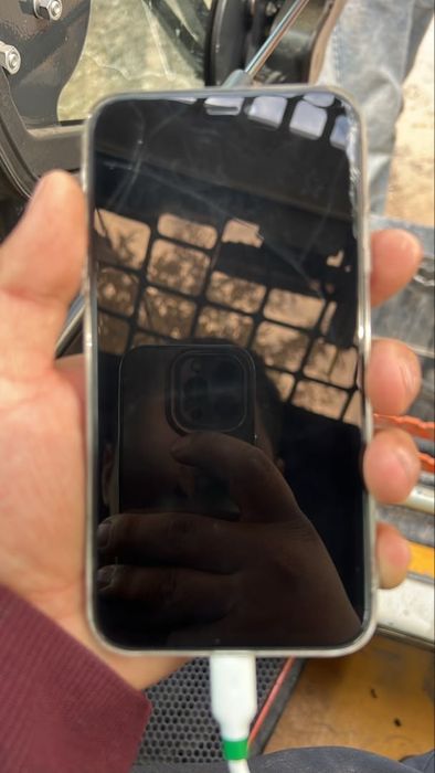 Iphone 11 128 g и айфон 11-64 г