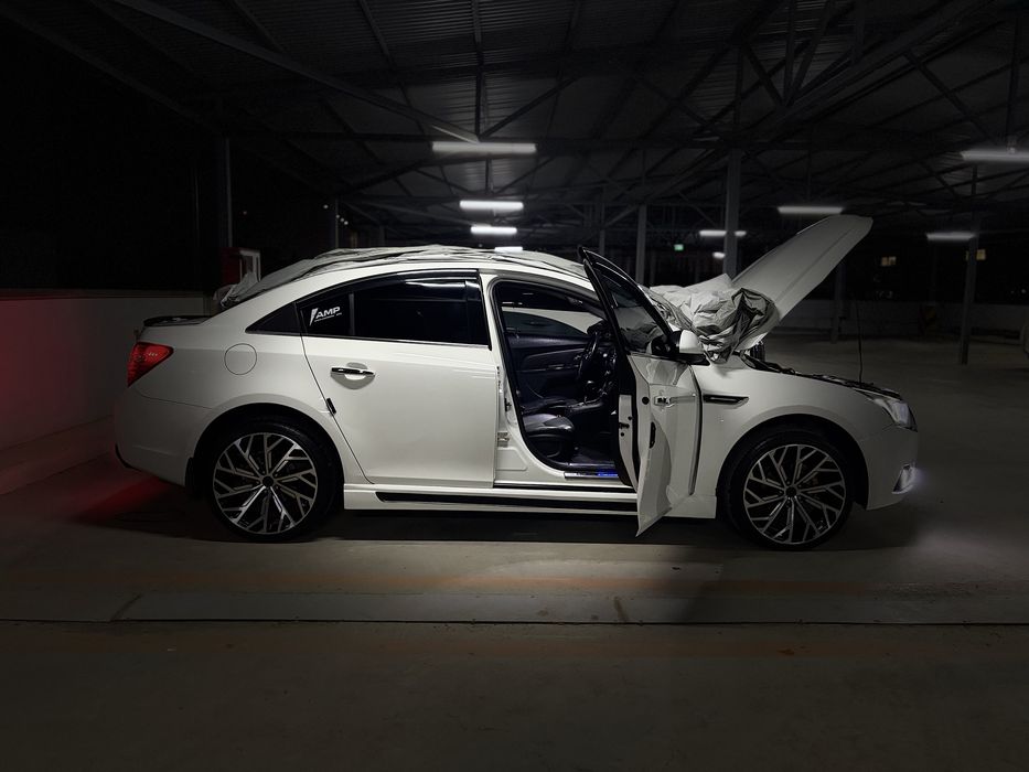 Cruze 1,8 Идеал Ягона