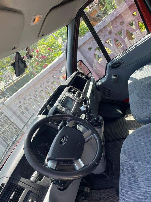 Ford transit 2011