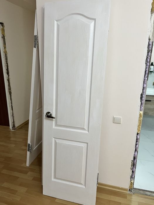 Двери межкомнатные белые