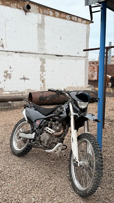 Продается мотоцикл эндуро 06