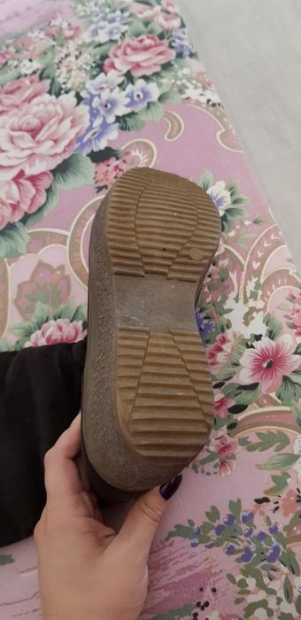 Продам замшевые зимние сапоги