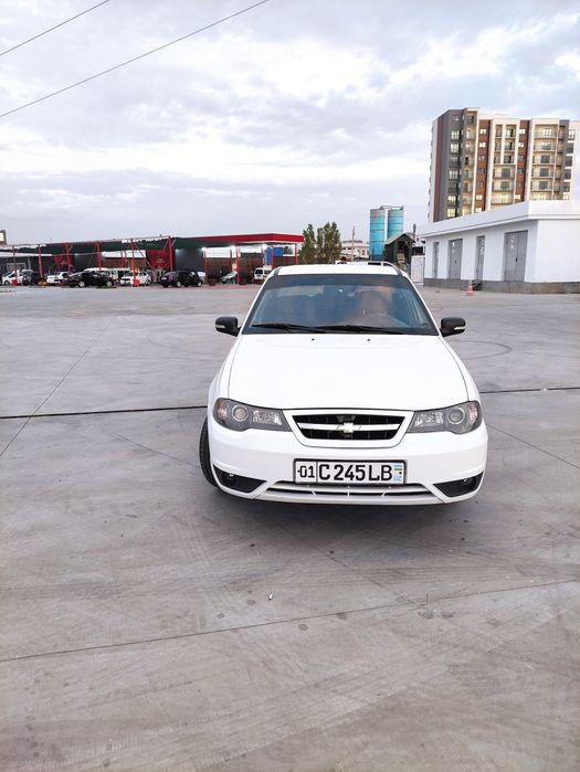 Nexia 2 sotiladi 1.6