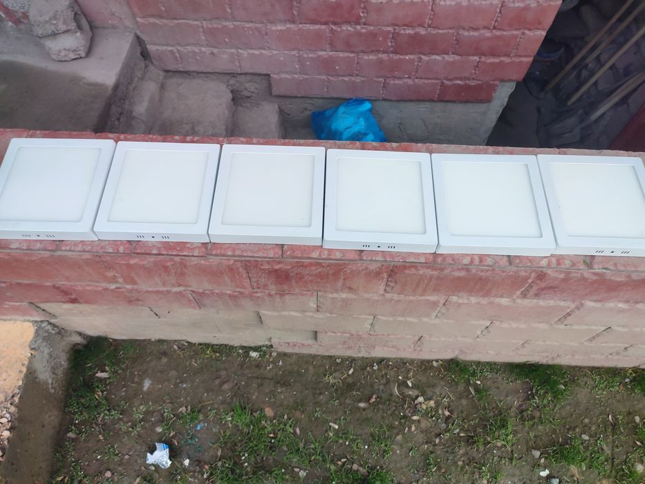 LED лампы в количестве