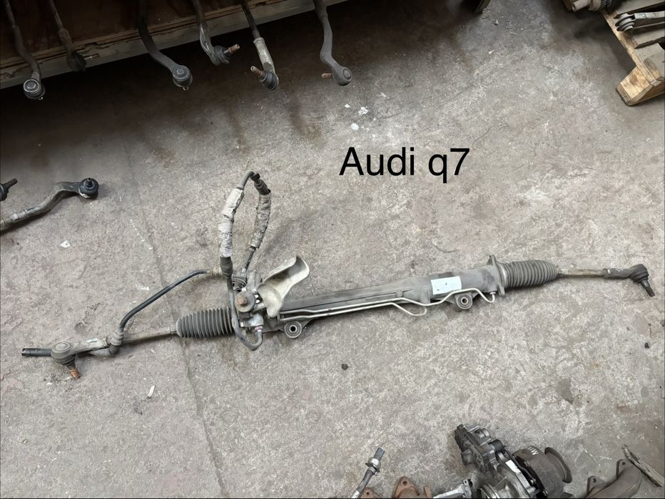 Кормилна рейка Audi Q7