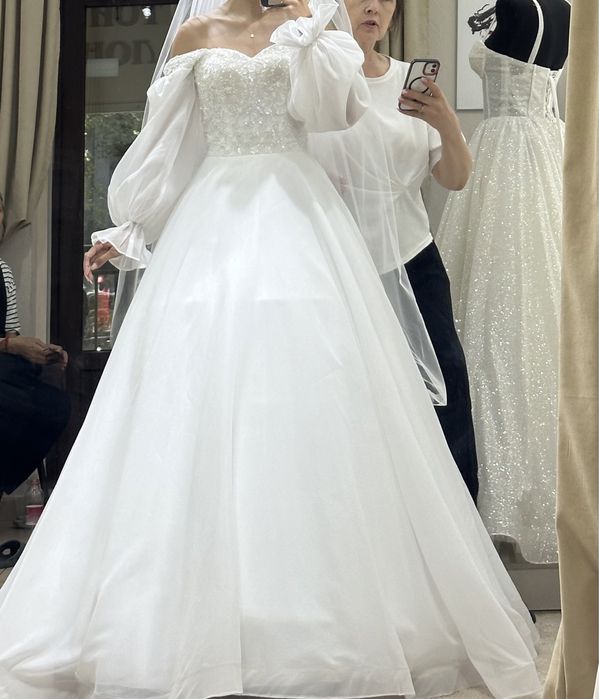 Свадебное платье