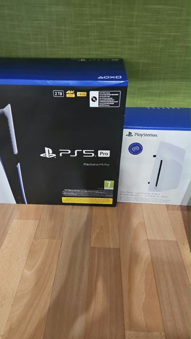 PS5 pro + доп дисковод / почти новый СРОЧНО