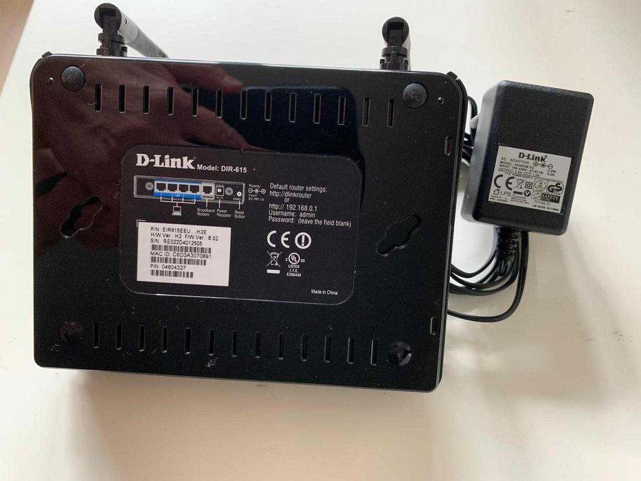 Router D-Link, model DIR-615
