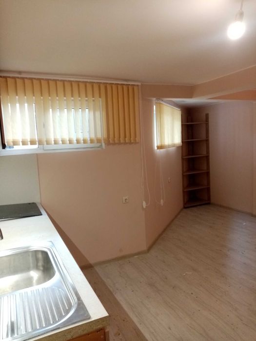Дава се под наем  в Божурище - 22 кв.м за 278.97 € - Снимка #3