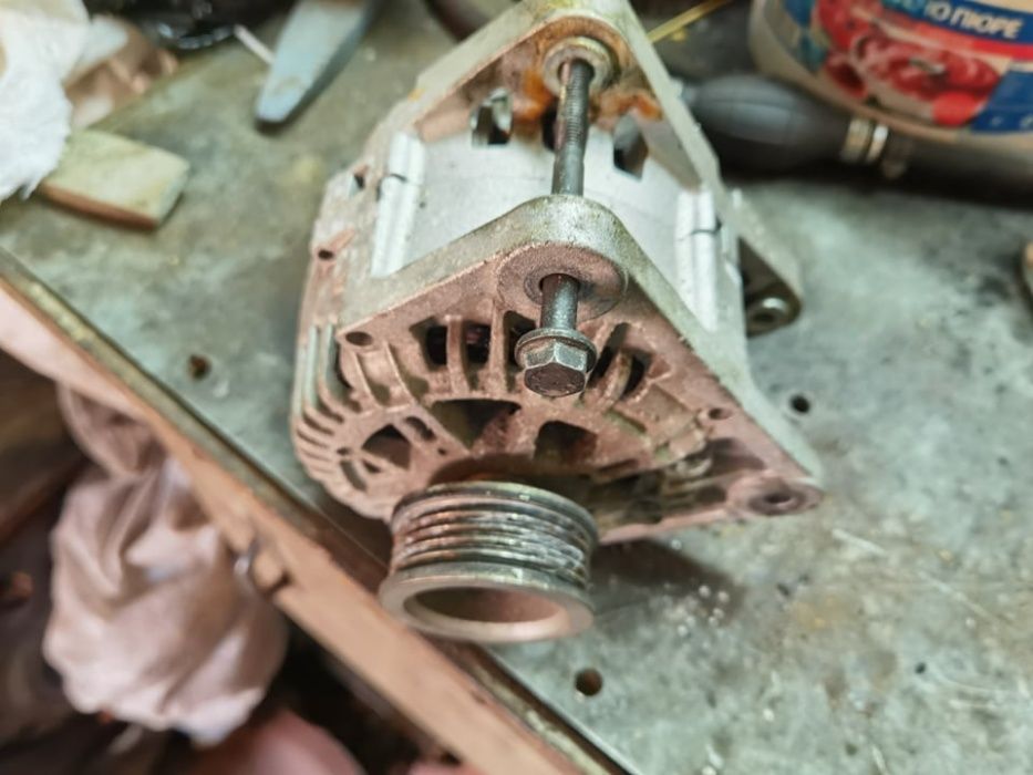 Продавам Динамо и стартер за Рено Меган 1,5-ДЦИ -101 -Коня гр. София 7 ...