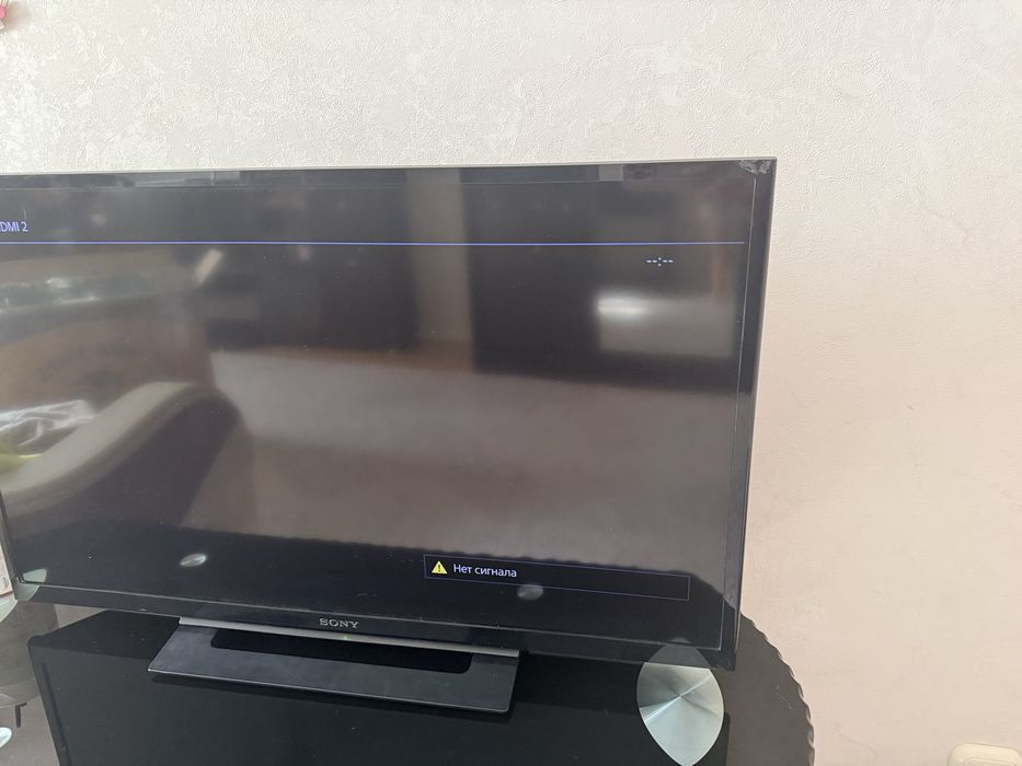 Телевизор рабочий марка “Sony”