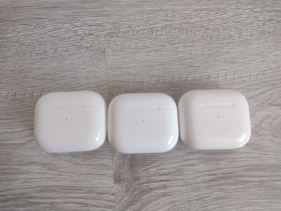 Apple Airpods 3 А2566 зарядна кутия
