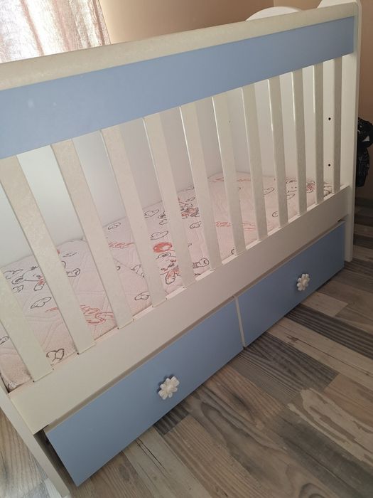 Кошара с чекмеджета