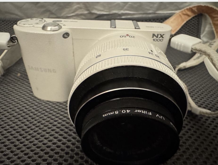 Camera Samsung NX1000, 20.3MP, + Obiectiv 20-50mm
