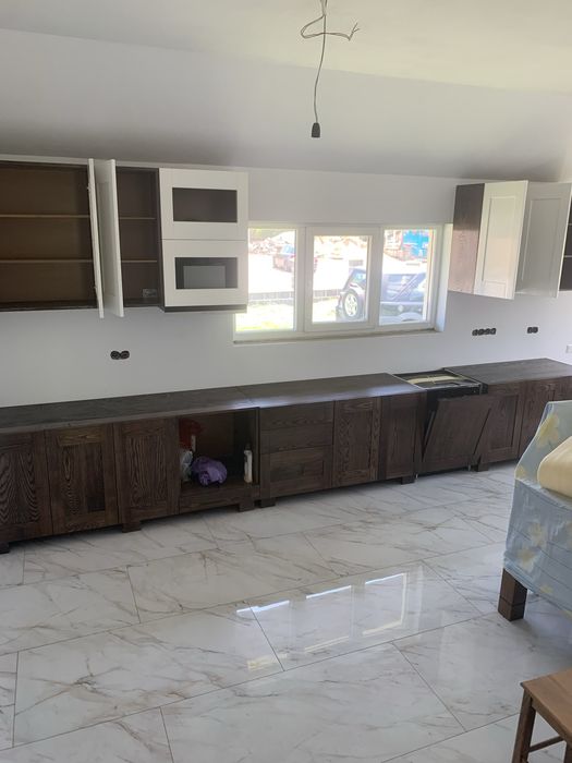 Se vinde casa detali
