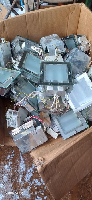 Лампи за таван с адаптор цена 20лв за брой.