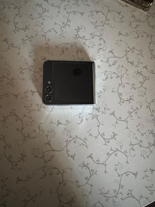 Samsung galacsi flip zet 5