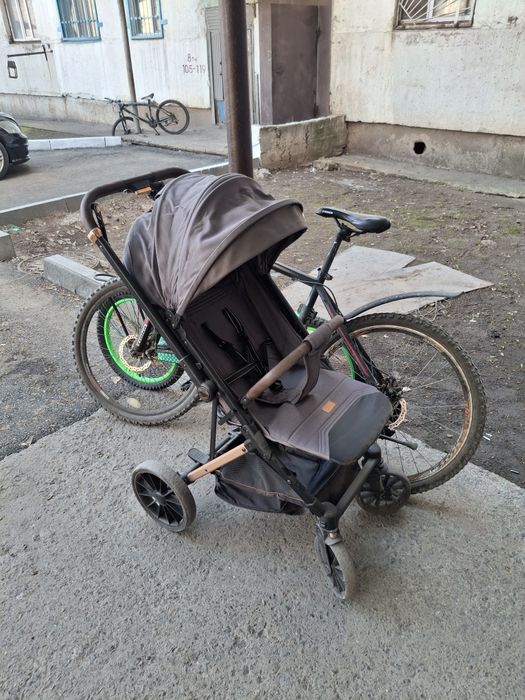 Детская коляска   хорошая