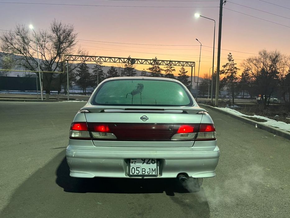 Продам хорошую машину