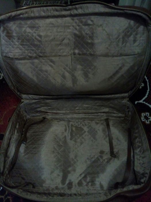 Vand Geamantan de Piele