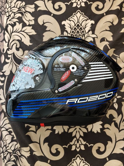 Каска за мотор Roof RO200 Carbon